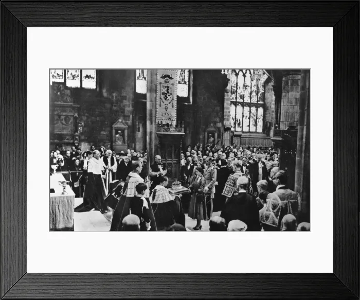 Framed Print : The Queen in the Scottish National Service in St. Giles Cath Framed Print : The Queen in the Scottish National Service in St. Giles Cath