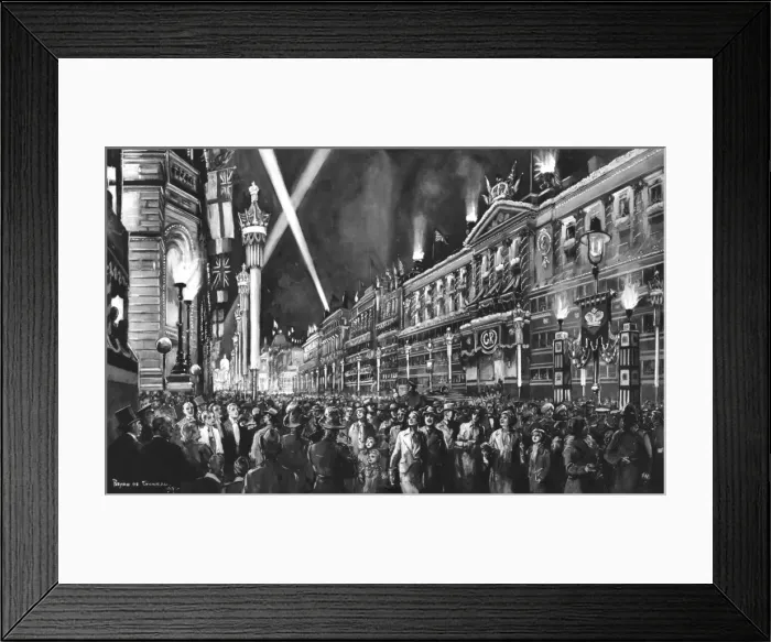 Framed Print : Coronation 1937 - Pall Mall aglow on Coronation night Framed Print : Coronation 1937 - Pall Mall aglow on Coronation night
