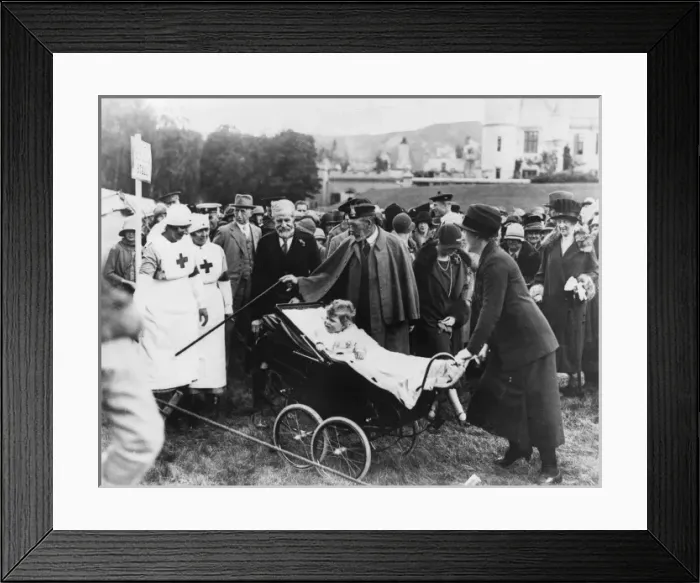 Framed Print : Princess Elizabeth in Pram Framed Print : Princess Elizabeth in Pram