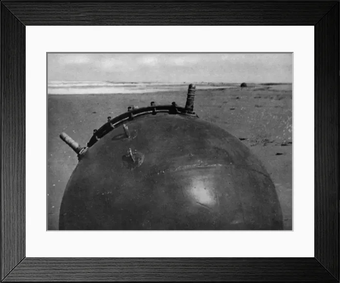 Framed Print : German mine landed on Dutch coast, 1939