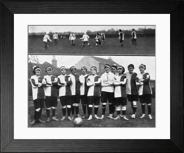 Framed Print : A womens war workers football match at Barnes, 1917 Framed Print : A womens war workers football match at Barnes, 1917