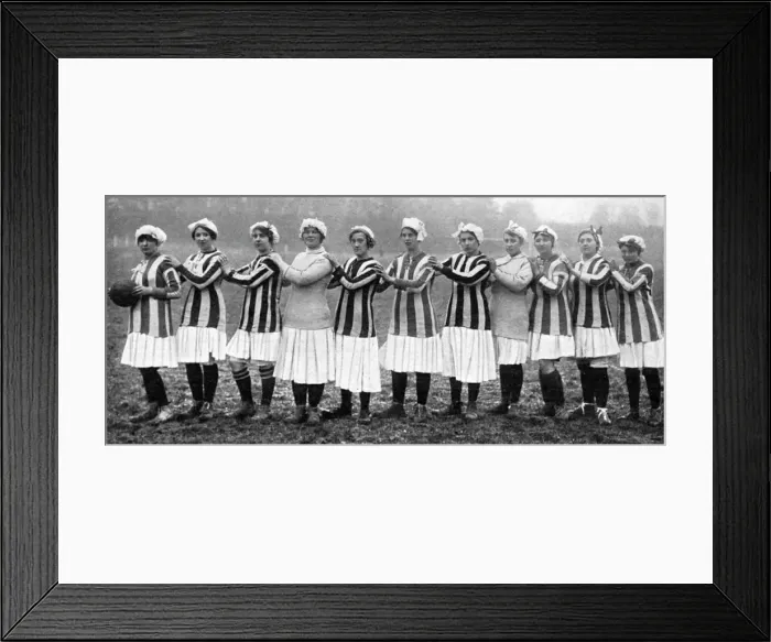 Framed Print : A womens war workers football match in London, 1917