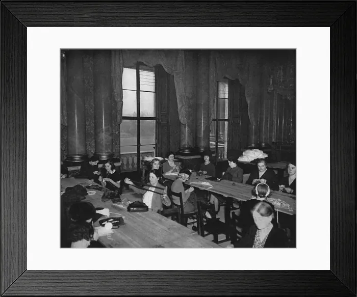 Framed Print : Queen Elizabeths Sewing Bee at Buckingham Palace, 1939 Framed Print : Queen Elizabeths Sewing Bee at Buckingham Palace, 1939