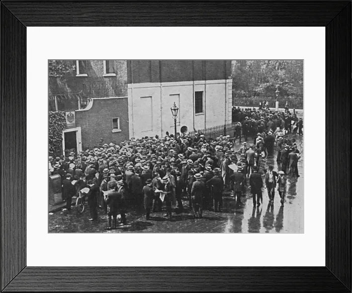 Framed Print : German Reservists at London Consulate Framed Print : German Reservists at London Consulate