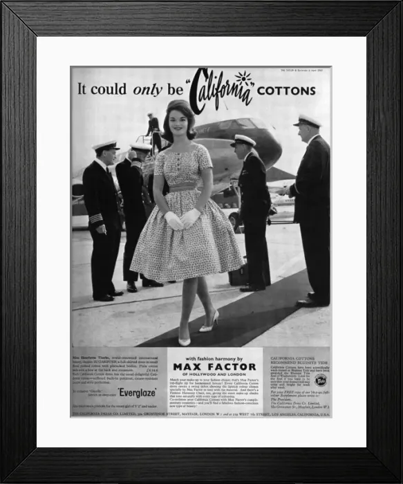 Framed Print : Henrietta Tiarks modelling California Cottons dress, 1960 Framed Print : Henrietta Tiarks modelling California Cottons dress, 1960
