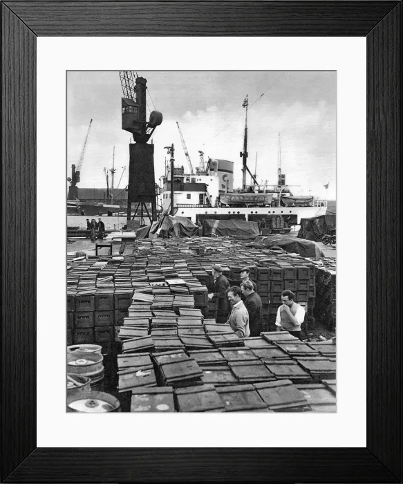 Framed Print : Millwall Docks, London Framed Print : Millwall Docks, London