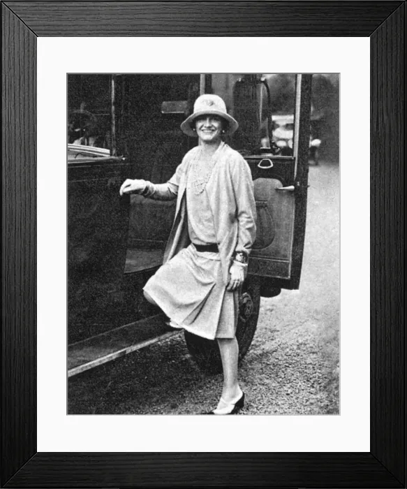 Framed Print : Coco Chanel Framed Print : Coco Chanel