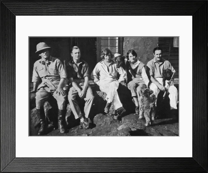Framed Print : Lady Idina Hay & Josslyn Hay at Slains, Kenya Framed Print : Lady Idina Hay & Josslyn Hay at Slains, Kenya