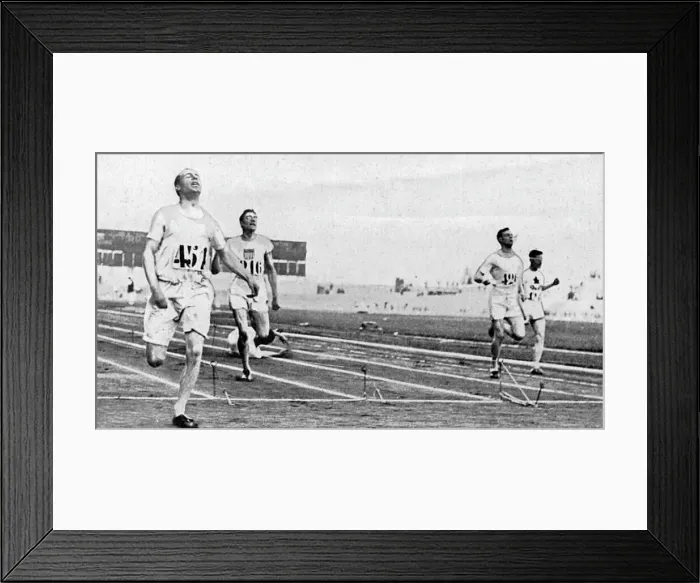 Framed Print : Olympic 400m race finish 1924, Eric Liddell Framed Print : Olympic 400m race finish 1924, Eric Liddell