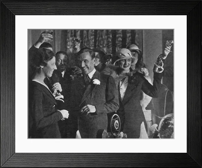 Framed Print : Amy Johnson weds Jim Mollison Framed Print : Amy Johnson weds Jim Mollison