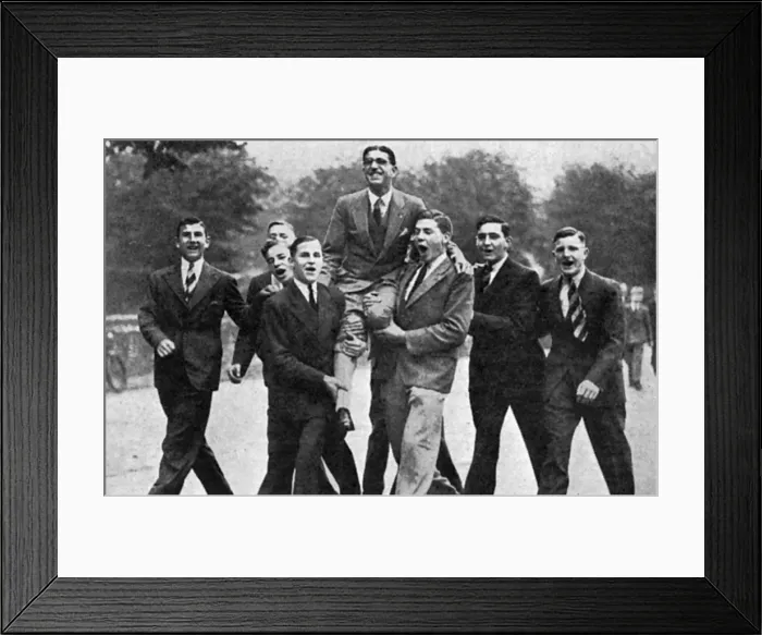 Framed Print : Tommy Hampson returns home after Olympics Framed Print : Tommy Hampson returns home after Olympics
