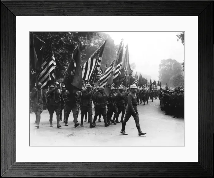 Framed Print : Peace Day Victory parade in London 1919