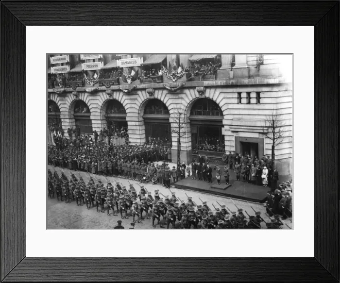 Framed Print : ANZAC Day in London, 25th April 1919 Framed Print : ANZAC Day in London, 25th April 1919
