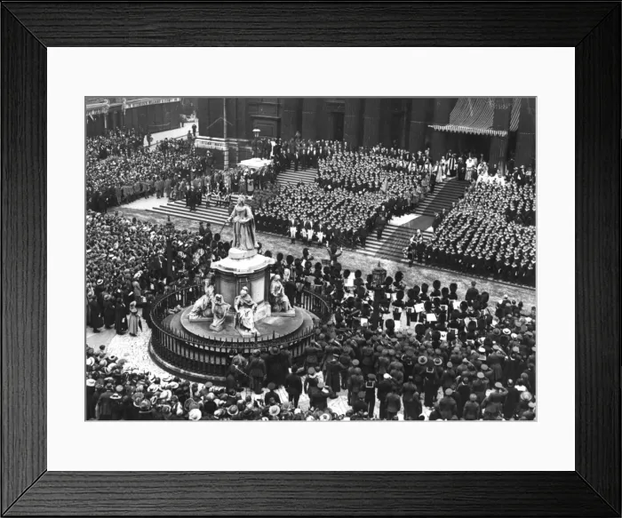 Framed Print : Thanksgiving service at St Pauls Cathedral Framed Print : Thanksgiving service at St Pauls Cathedral