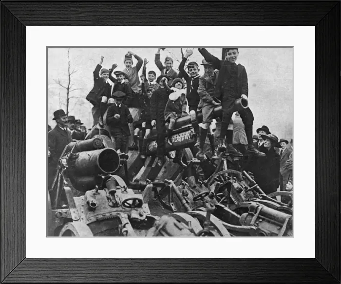 Framed Print : London children on Armistice Day