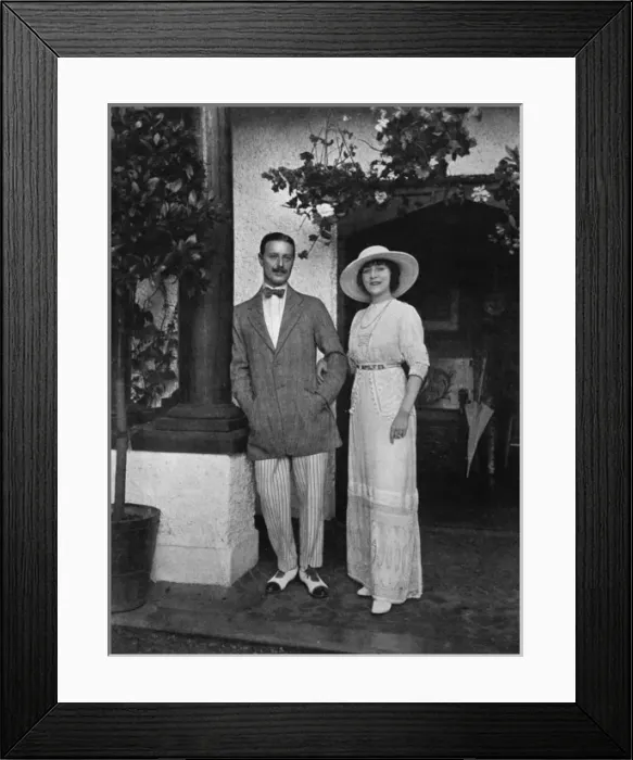 Framed Print : Vesta Tilley and Walter de Frece at home Framed Print : Vesta Tilley and Walter de Frece at home