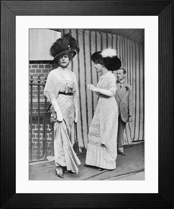 Framed Print : Mrs George Keppel and her daughter Framed Print : Mrs George Keppel and her daughter