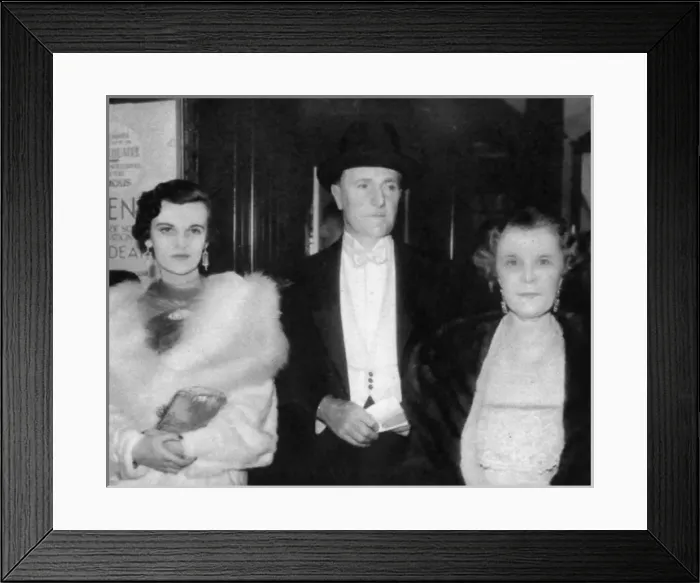 Framed Print : Mrs Charles Sweeny with her parents Framed Print : Mrs Charles Sweeny with her parents