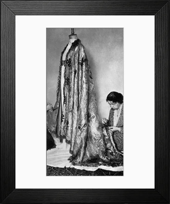Framed Print : 1937 Coronation - Imperial mantle of cloth of gold Framed Print : 1937 Coronation - Imperial mantle of cloth of gold