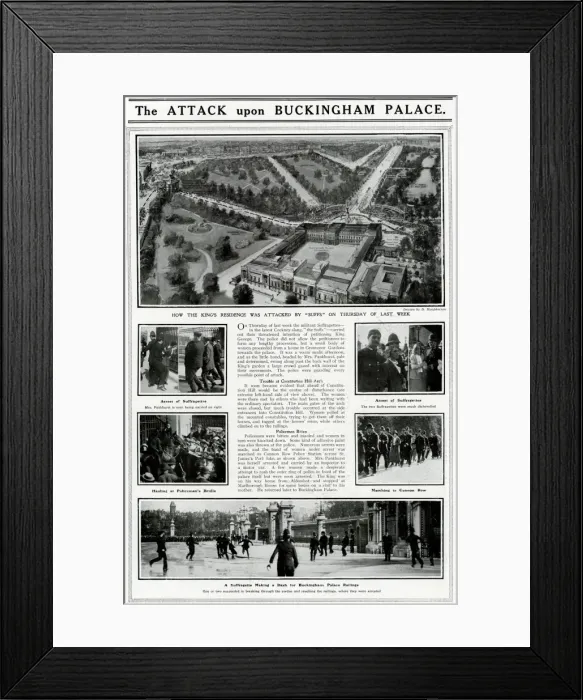 Framed Print : Suffragettes at Buckingham Palace, London Framed Print : Suffragettes at Buckingham Palace, London