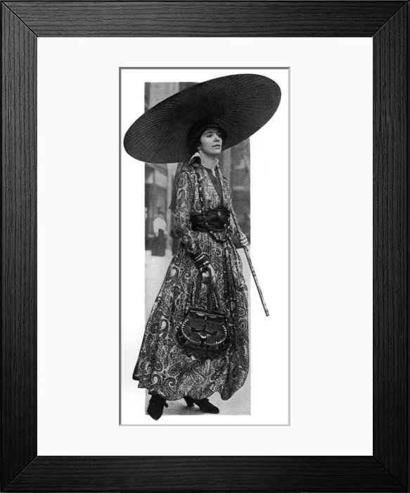 Framed Print : Roshanara. Roshana, aka Olive Craddock (1894-1926), dancer Framed Print : Roshanara. Roshana, aka Olive Craddock (1894-1926), dancer