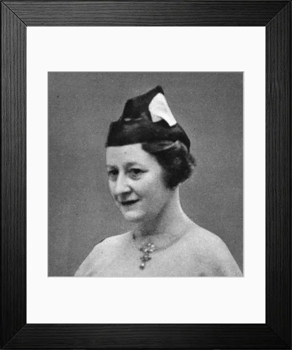 Framed Print : Elisabeth Scott (1898 - 1972)