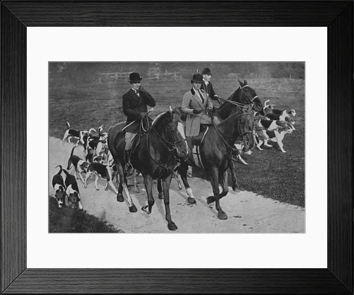 Framed Print : Women acting as Master of Foxhounds, World War I Framed Print : Women acting as Master of Foxhounds, World War I