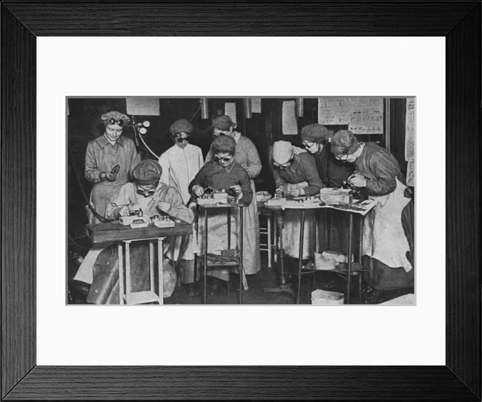 Framed Print : Women training in aeroplane construction, WW1 Framed Print : Women training in aeroplane construction, WW1