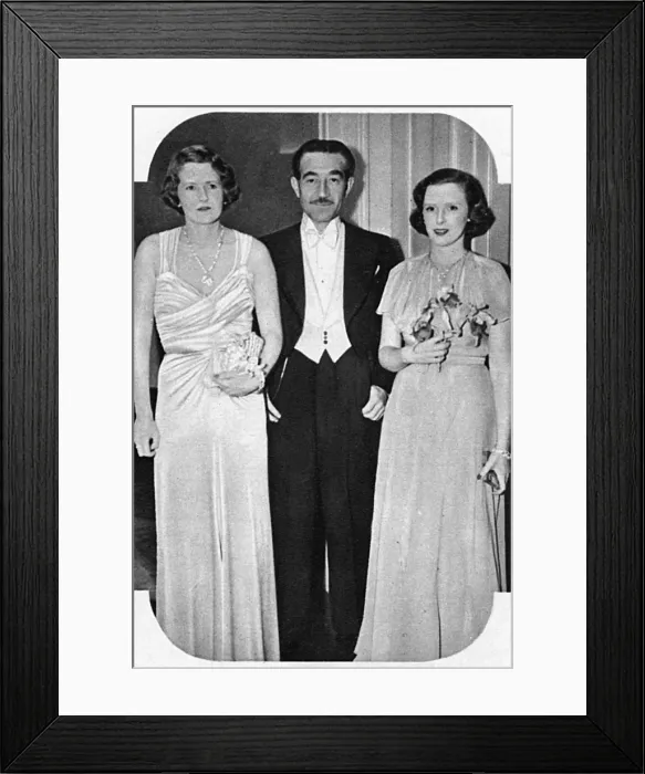 Framed Print : Michael Arlen with Mrs Musker & Mrs Stanley-Clarke Framed Print : Michael Arlen with Mrs Musker & Mrs Stanley-Clarke