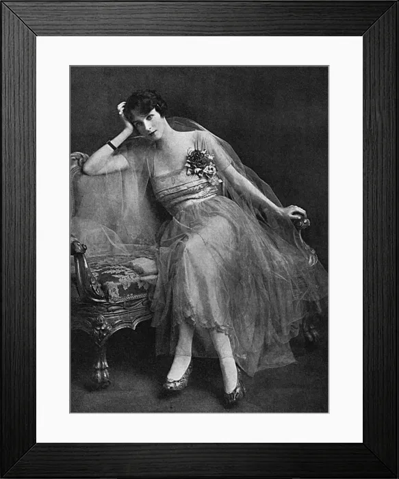 Framed Print : Freda Dudley Ward, WW1 Framed Print : Freda Dudley Ward, WW1