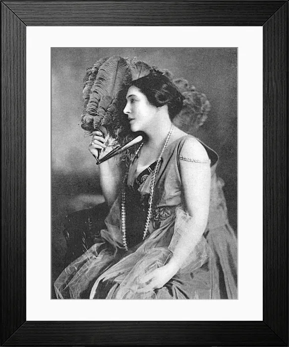 Framed Print : Lily Langtry (Lady de Bathe), WW1 Framed Print : Lily Langtry (Lady de Bathe), WW1