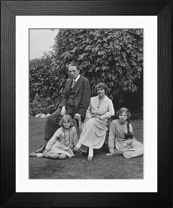 Framed Print : Gerald du Maurier and family