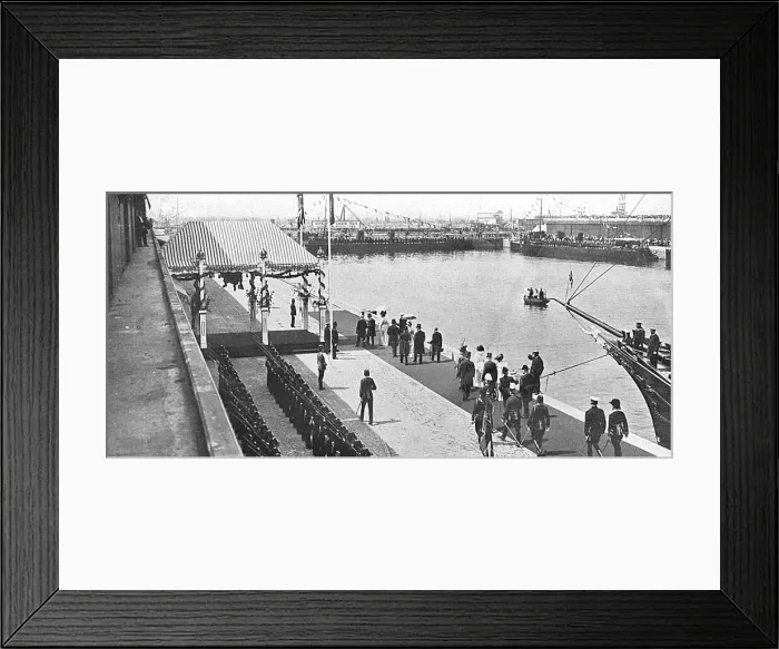 Framed Print : New dock in Hull Framed Print : New dock in Hull