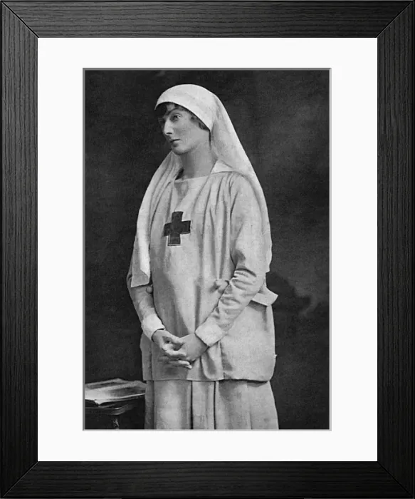 Framed Print : Lady Furness as a nurse, WW1 Framed Print : Lady Furness as a nurse, WW1