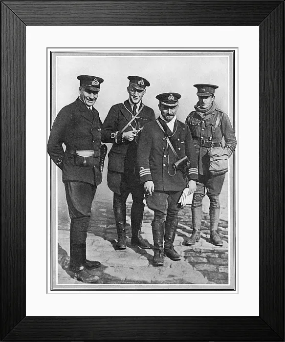 Framed Print : Commander Samson with other British airmen, WW1 Framed Print : Commander Samson with other British airmen, WW1