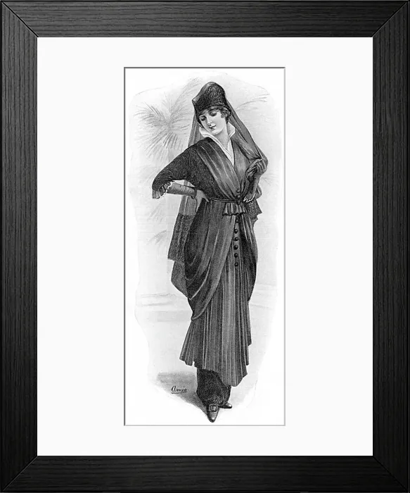 Framed Print : A widows mourning dress, WW1 Framed Print : A widows mourning dress, WW1