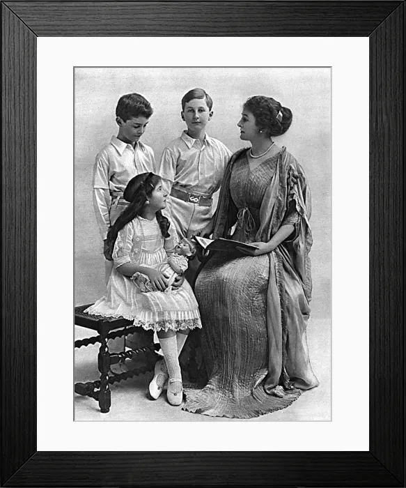 Framed Print : Countess Curzon with her children Framed Print : Countess Curzon with her children