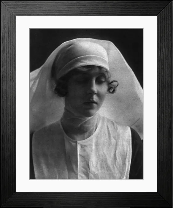 Framed Print : Lady Diana Manners as a nurse, WW1 Framed Print : Lady Diana Manners as a nurse, WW1