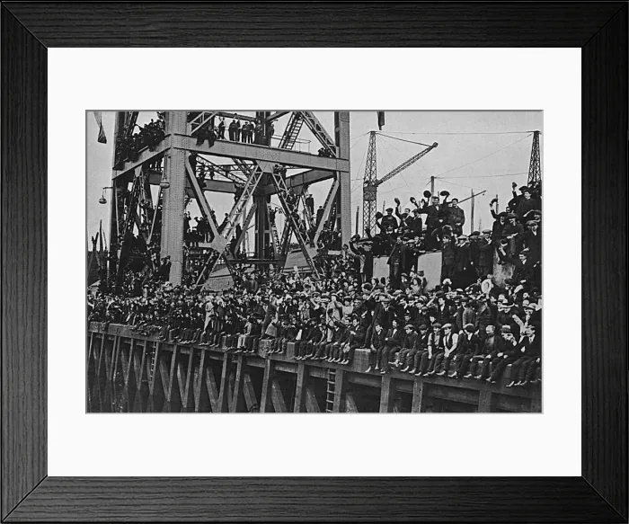 Framed Print : Royal visit to Clydeside