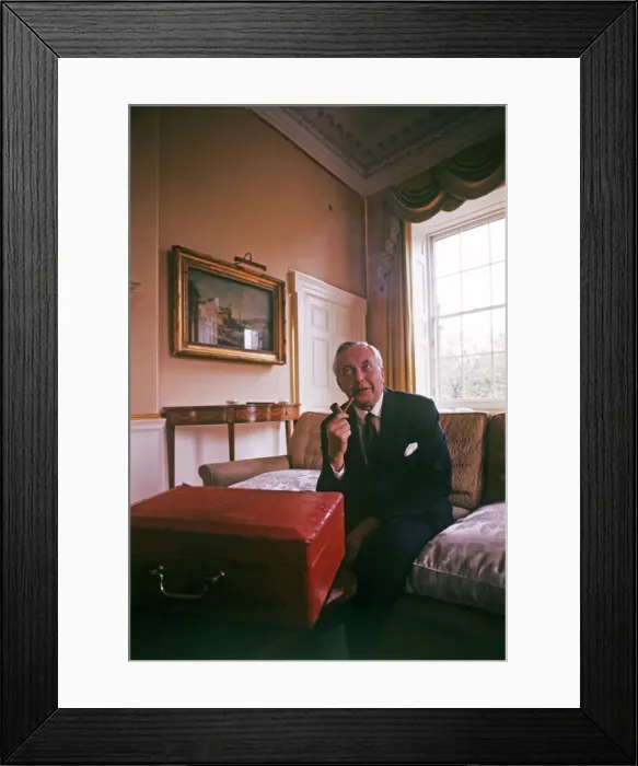 Framed Print : Harold Wilson with red budget briefcase