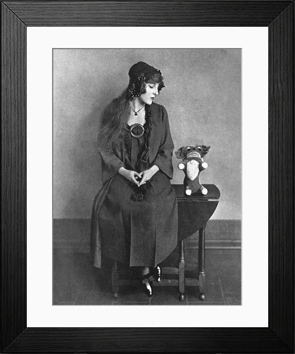 Framed Print : Isobel Elsom with Tou Tou