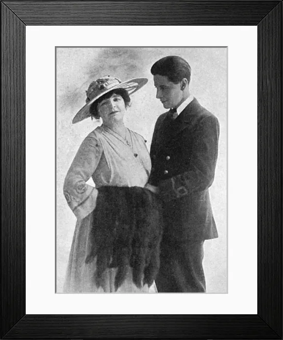 Framed Print : Madame Novello Davies & her son, Ivor Novello Framed Print : Madame Novello Davies & her son, Ivor Novello