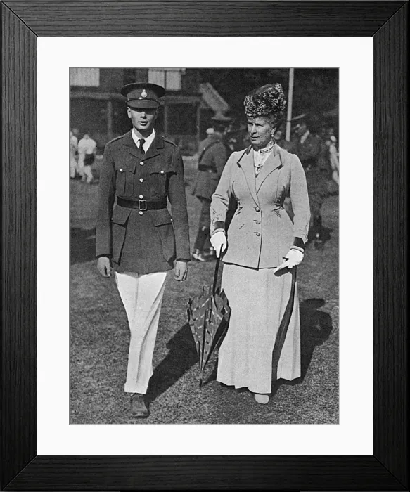 Framed Print : Queen Mary with Prince Henry as a cadet, 1918