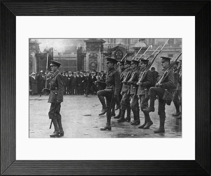 Framed Print : Prince of Wales with Grenadier Guards, WW1 Framed Print : Prince of Wales with Grenadier Guards, WW1