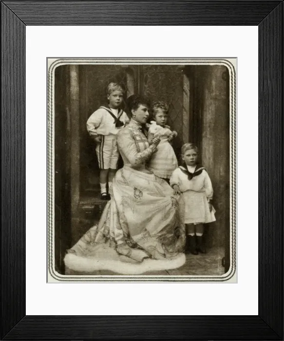 Framed Print : Duchess of York with her first three children Framed Print : Duchess of York with her first three children
