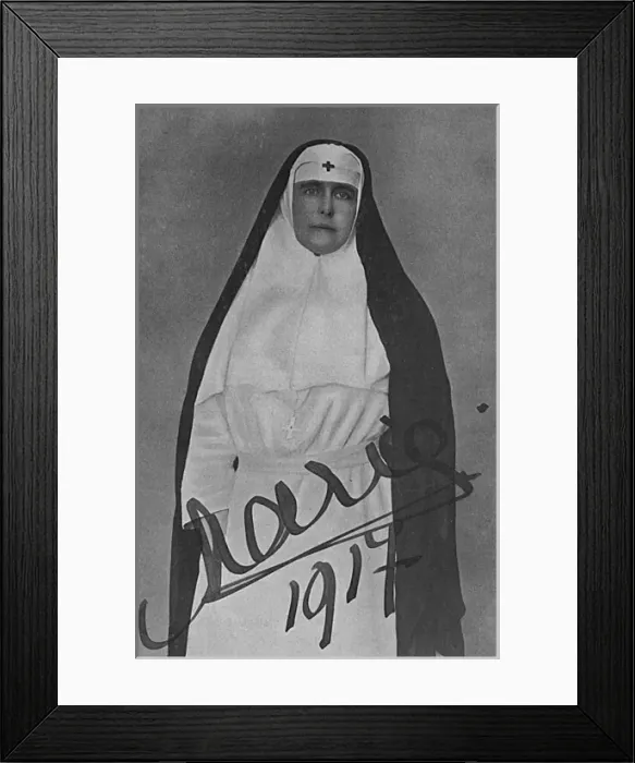 Framed Print : Queen Marie of Romania in nurses uniform, WW1 Framed Print : Queen Marie of Romania in nurses uniform, WW1