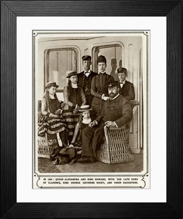 Framed Print : Prince and Princess of Wales with their five children Framed Print : Prince and Princess of Wales with their five children