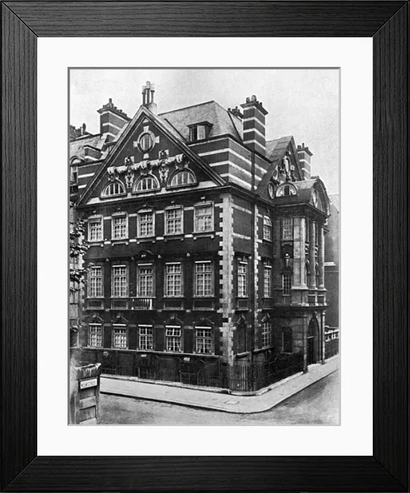 Framed Print : 54 Mount Street home of Prince & Princess Arthur Connaught