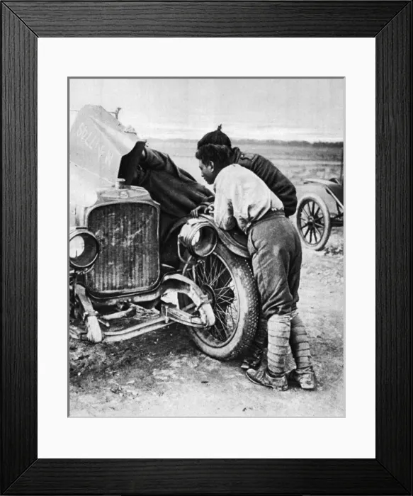 Framed Print : Indian non-combatants in France during World War I Framed Print : Indian non-combatants in France during World War I