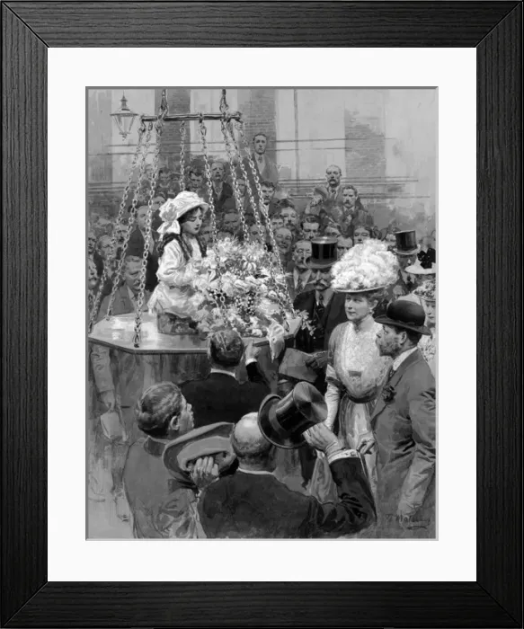 Framed Print : George V and Queen Mary in a crowd of people Framed Print : George V and Queen Mary in a crowd of people